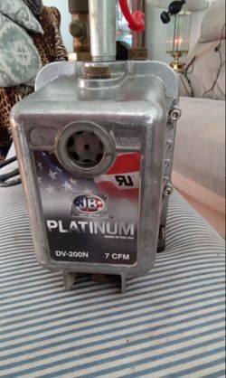 JB Indust. Vacuum pump. Made in the U.S.A  Platinum DV-200N