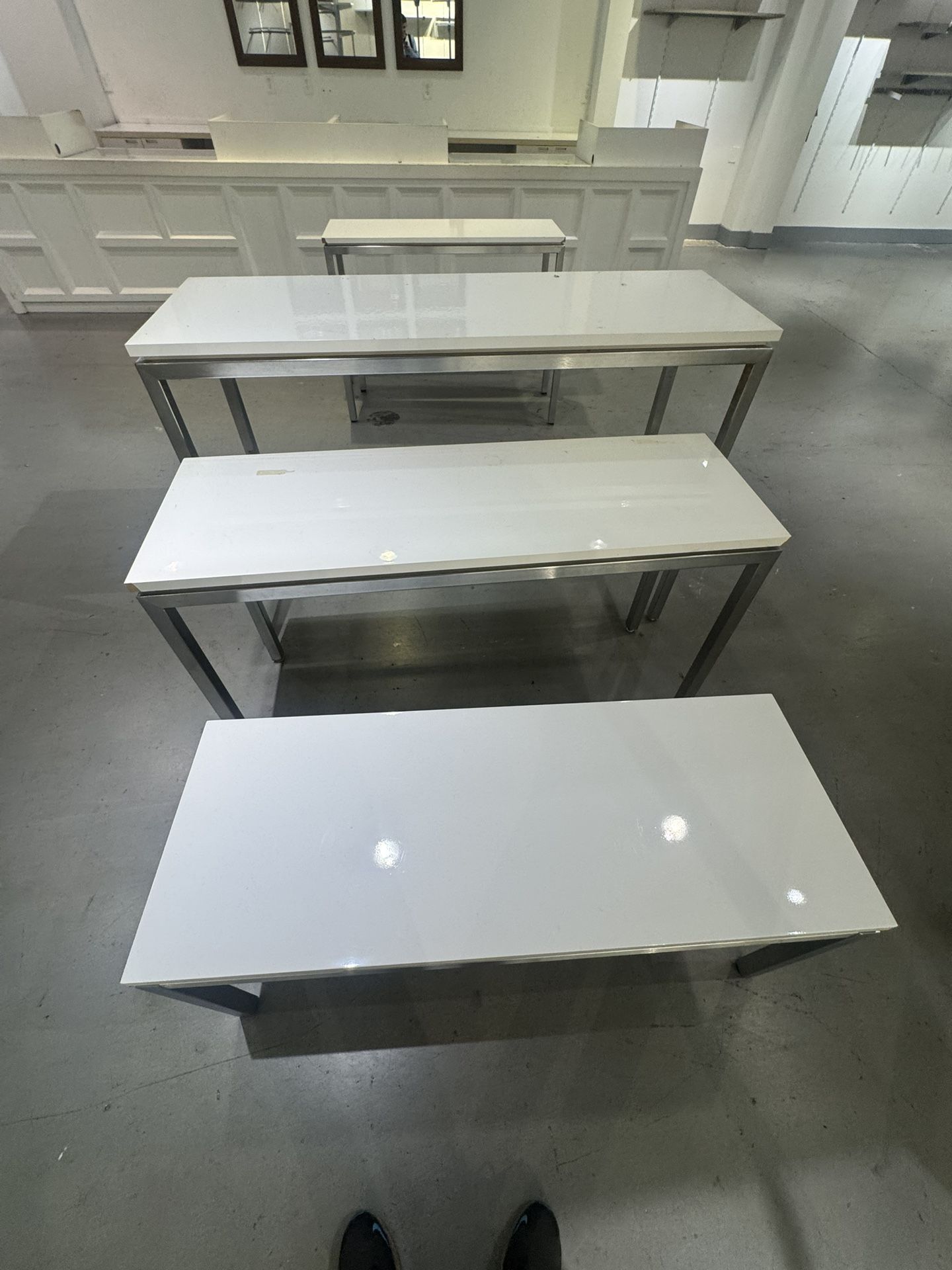High-End Retail Display Tables – Excellent Condition
