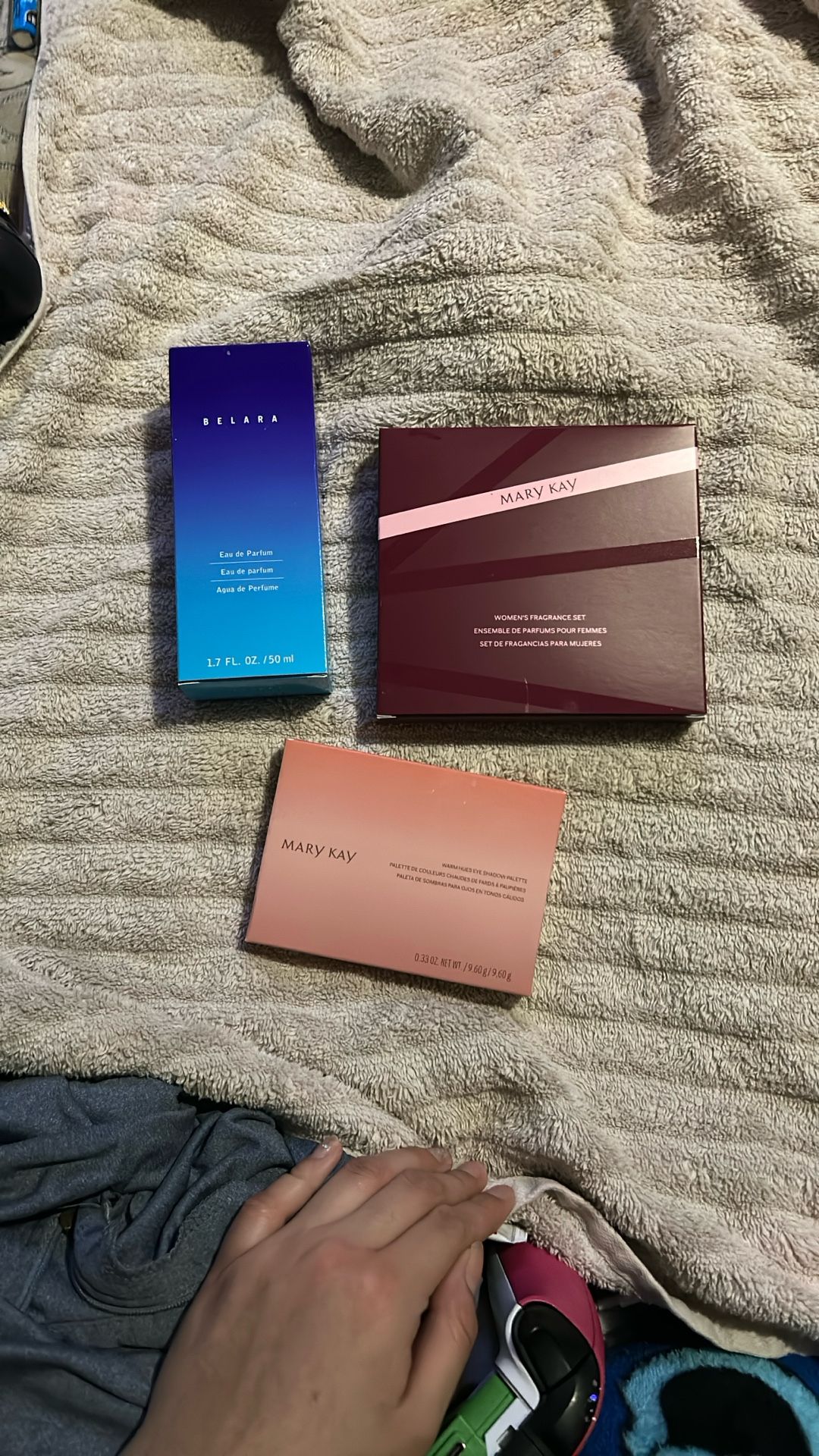 Mary kay perfume/eyeshadow pallet