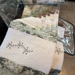 Modern Heirloom Olivia Quilt Set