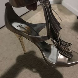 Marciano gold high heels size 7