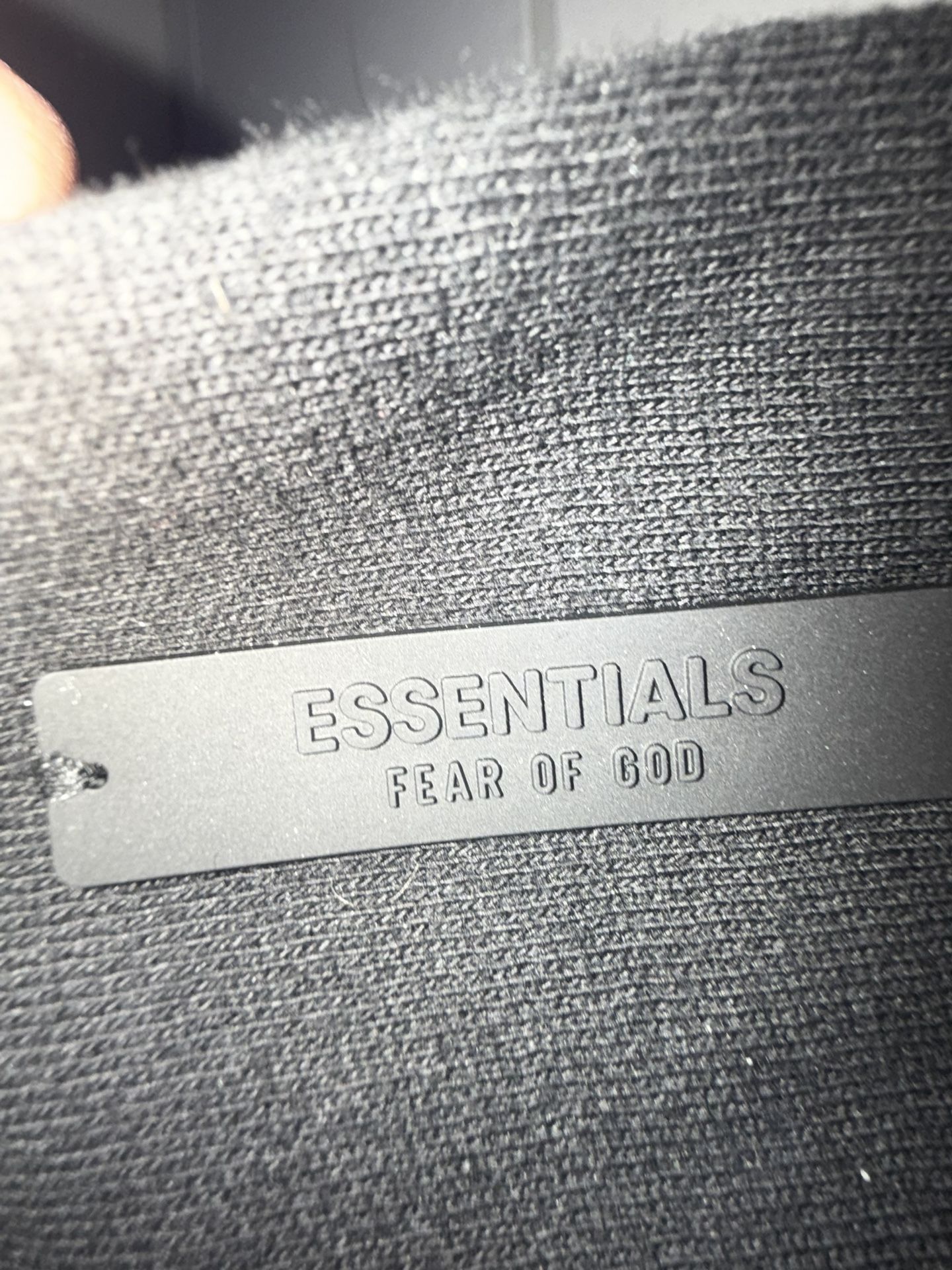 Black & White Essentials Medium