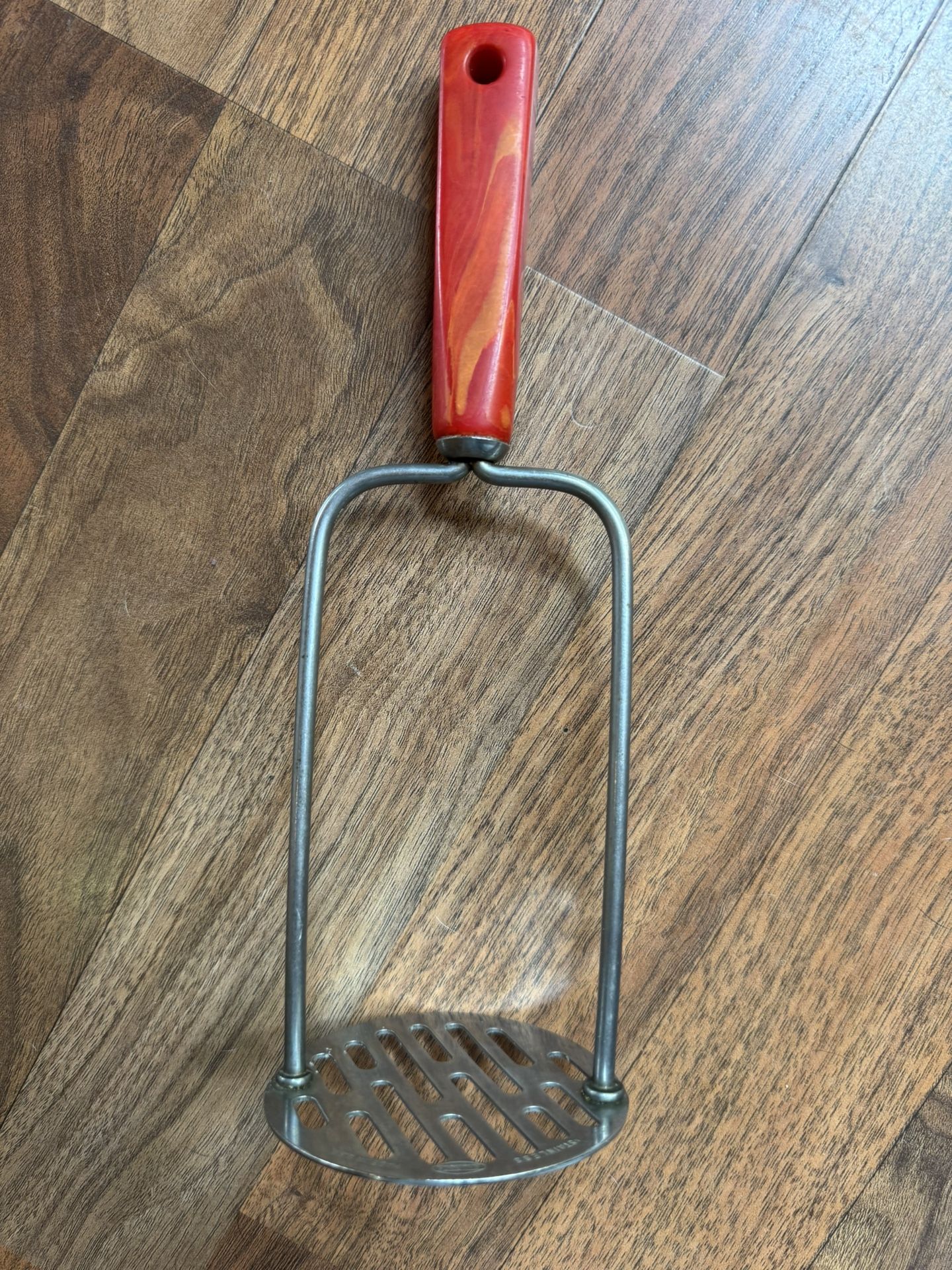 Vintage Androck Stainless Round Potato Masher Red Orange Bakelite Handle USA