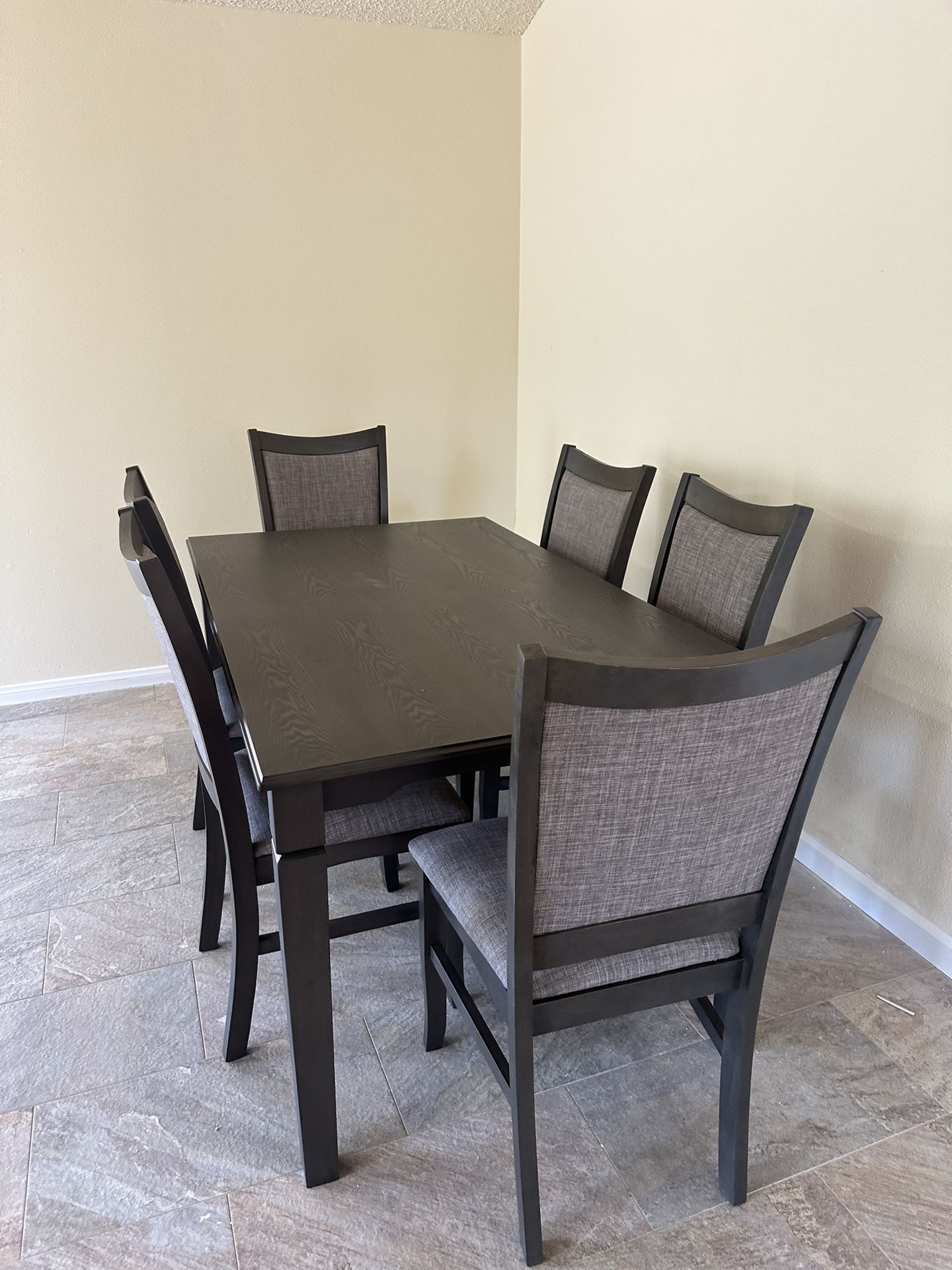 Dinner Table With 6 Chairs