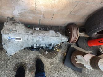 4L80e Transmission.  Good used unit ran well shift all gears