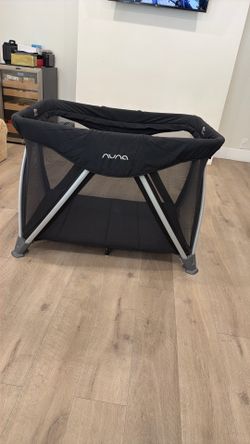 Nuna Play Pen