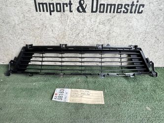 2013 - 2014 - 2015 LEXUS ES300h ES350 FRONT LOWER BUMPER GRILLE OEM AX98163