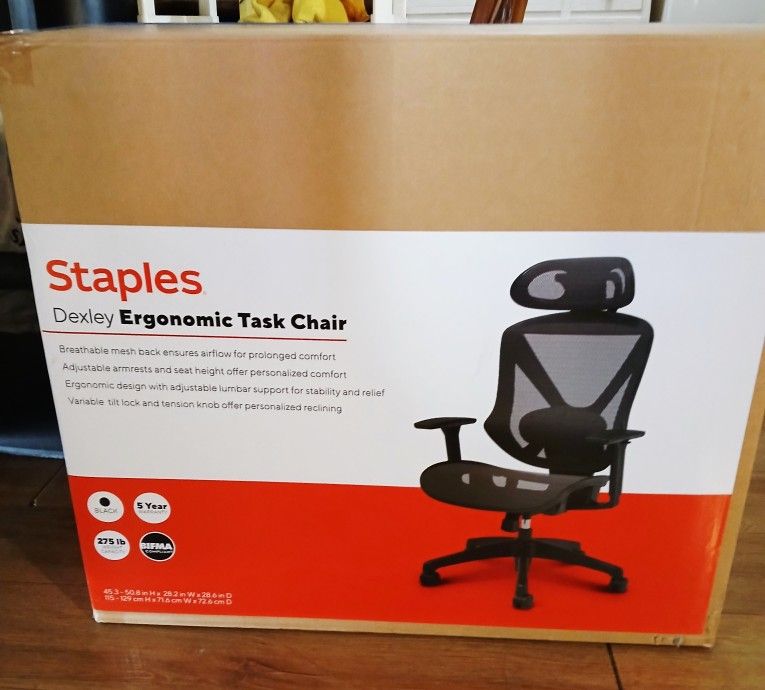 STAPLES "Dexley" Ergonomic Desk Chair