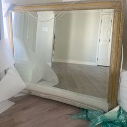 Beautiful MAJESTIC MIRROR-old Vintage Gold 