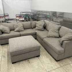 FREE DELIVERY- Light Gray Sectional w Ottoman!