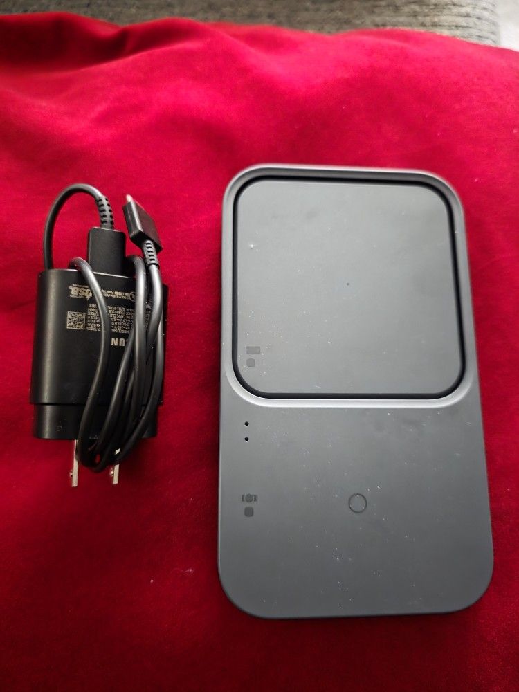 Samsung 15W Dual Fast Wireless Charger with USB-C Cable and Power Head - Gray
