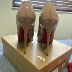 Christian Louboutin Nude Patent Peep Toe Stiletto Platform Heels Women 38