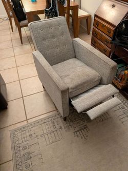 White recliner chair