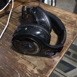 Scosche Wireless Headphones