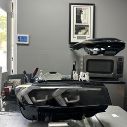 BMW 3 SERIES G20 LCI OEM ORIGINAL CHROME RIGHT PASSENGER LED HEADLIGHT HOUSING 2023/2024/2025