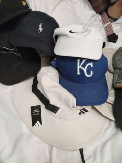 Beautiful hats  in good conditions