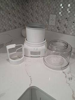 Cuisinart Ice Cream Maker (1.5 Quart) – Brand New