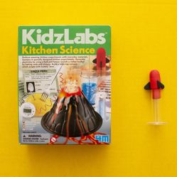KidzLabs Kitchen Science Kit + Extra Rocket - UNOPENED
