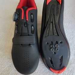 Men's Bike Shoes, New Size 8.5, Women's 10