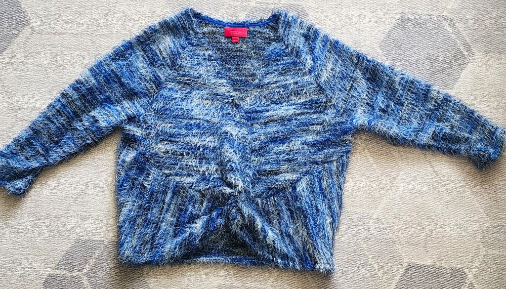 Soft & Fuzzy Blue Sweater – 3/4 Sleeve, Twist Front, Size Large