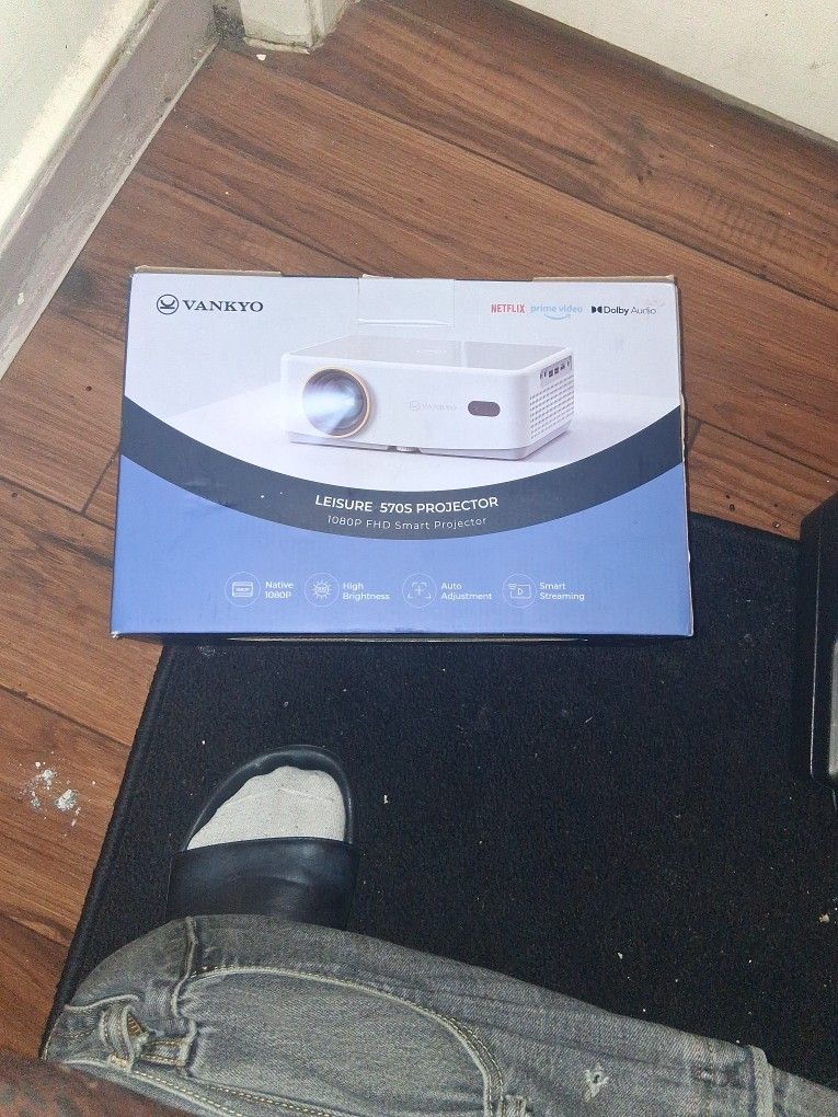 Vankyo Leisure 570s Projector With Netflix And Prime Video