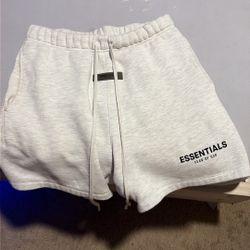 Essential Shorts Size Xs 