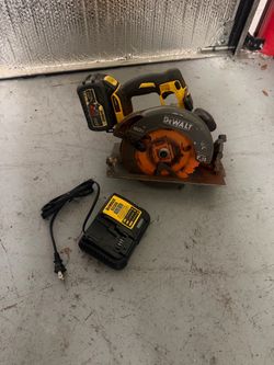 DeWalt DCS578B 60V MAX* 7-1/4 in. Brushless Circular +battery 6.0AH+charger