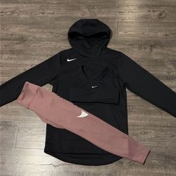 Nike Women’s Athletic Clothes 