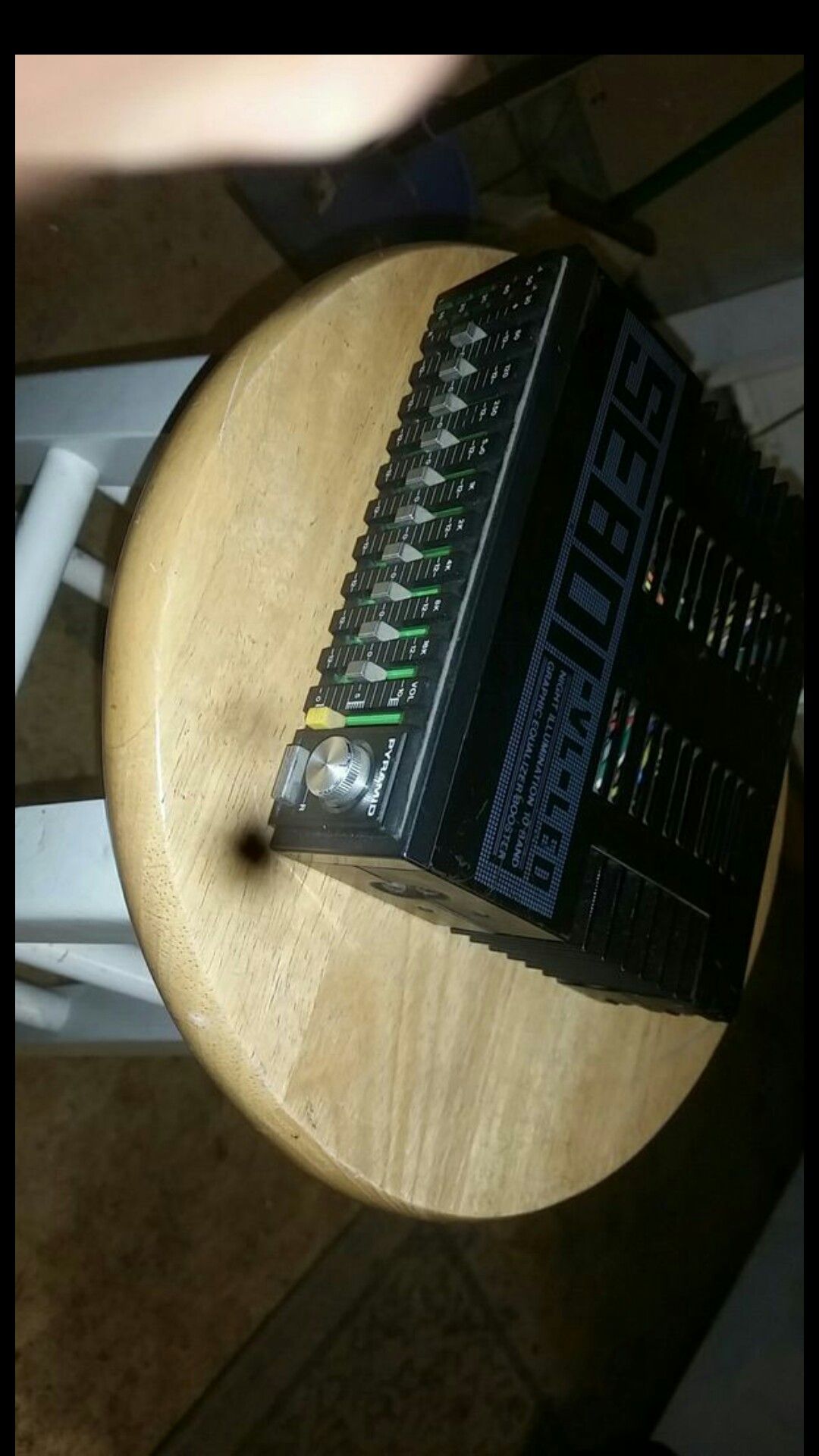 PYRAMID equalizer SE801-VL-LED