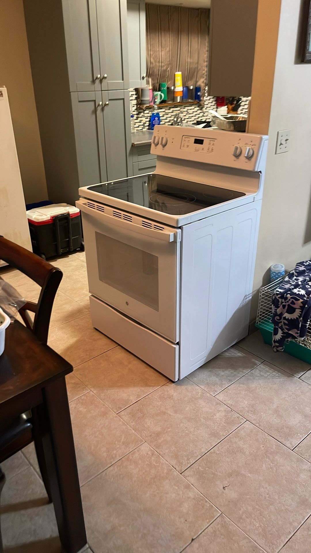 GE Stove