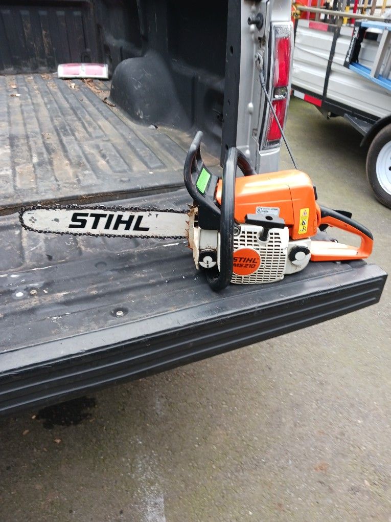 Stihl Chainsaws Ms 210 Ms250 Both Work Excellent Serious Inquires Only $250 Each Firm On Price