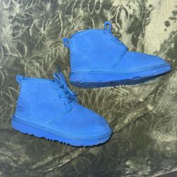 Size 2 Ugg Boots