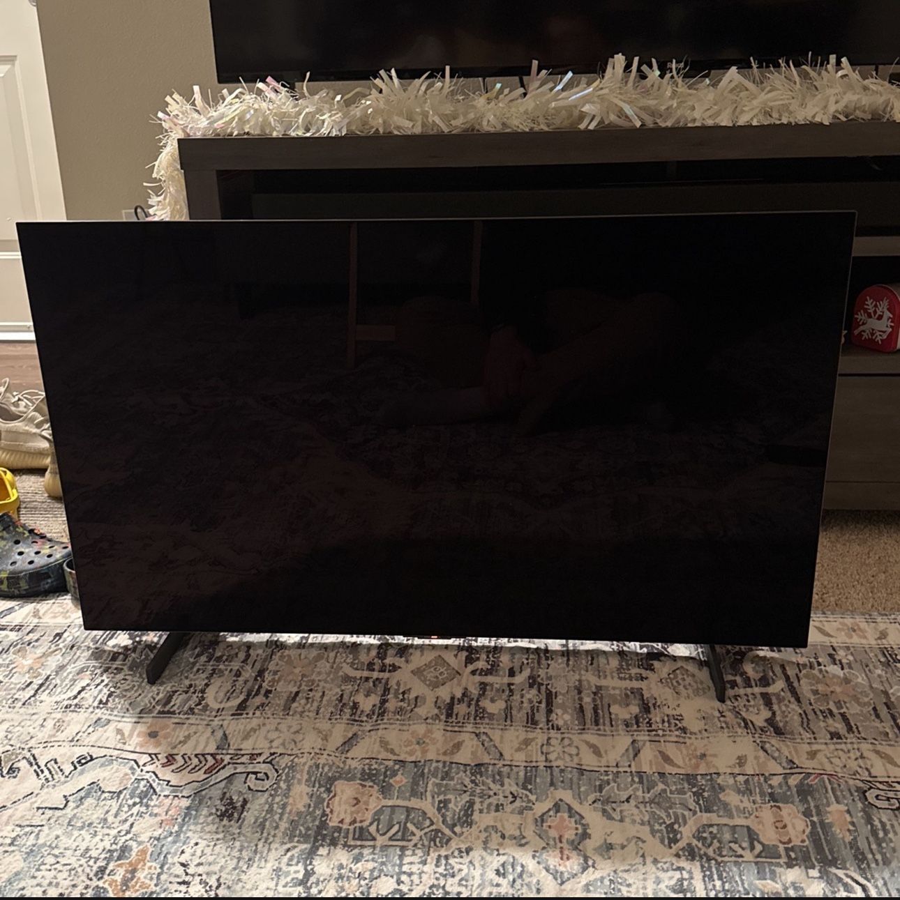 LG OLED C2 TV 42in