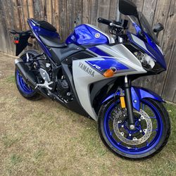 2015 Yamaha R-3  Motorcycle 