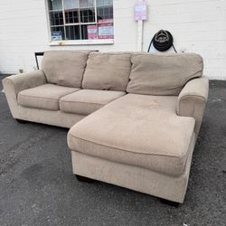 2 Piece Sectional Couch 