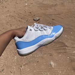 Jordan 11 low “UNC 2017”