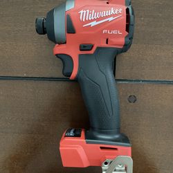 MILWAUKEE FUEL M18 IMPACT DRILL ( No Battery No Charger.)
