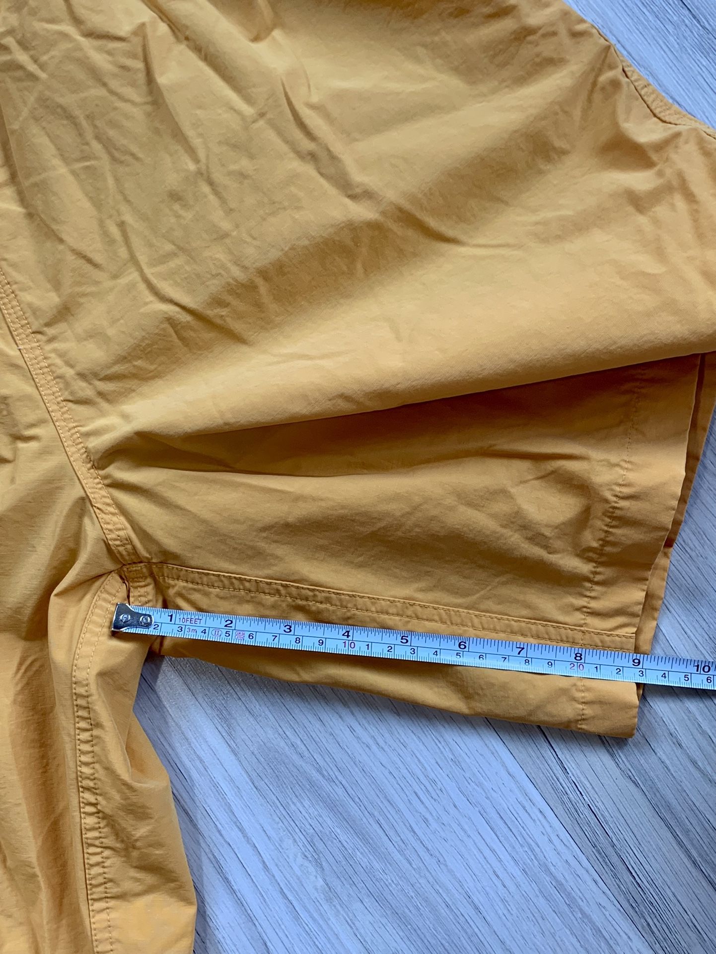 Victorinox Swiss Army Board Shorts Swim Trunks. Size Large. Good Condition, See All Pics