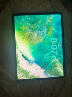 Apple iPad Pro 12.9-inch (5th generation) with Wi-Fi + Cellular and mmWave 5G capability