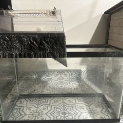 Turtle/Fish tank with Turtle Topper