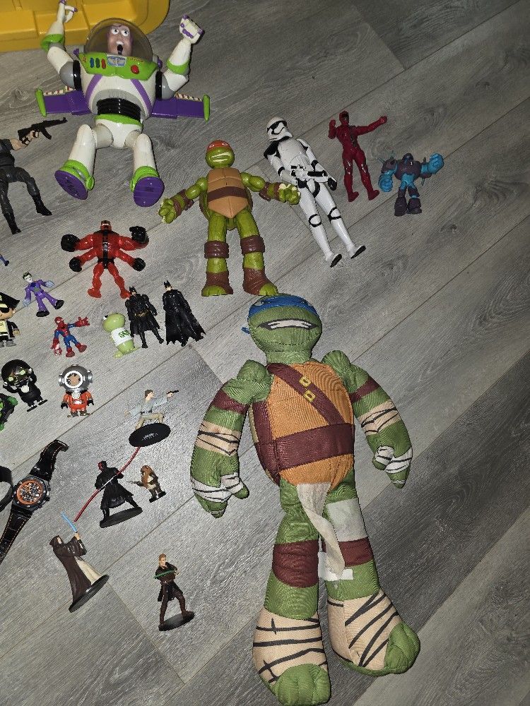 Toy Bundle Deal 75 Piece Mixed Box
