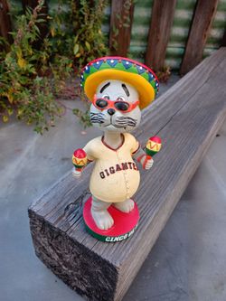 SF Giants Lou Seal Bobblehead Cinco De Mayo 2016 AT&T Park