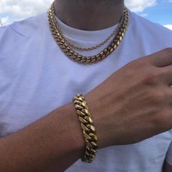 14MM X 2O inches Cuban Set 14K Gold Plated Doesn't Loses Color 