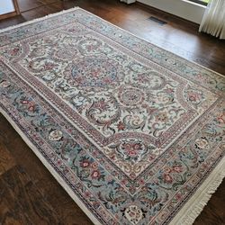 Oriental Rug 9.6' x 6'  Perfect Condition 