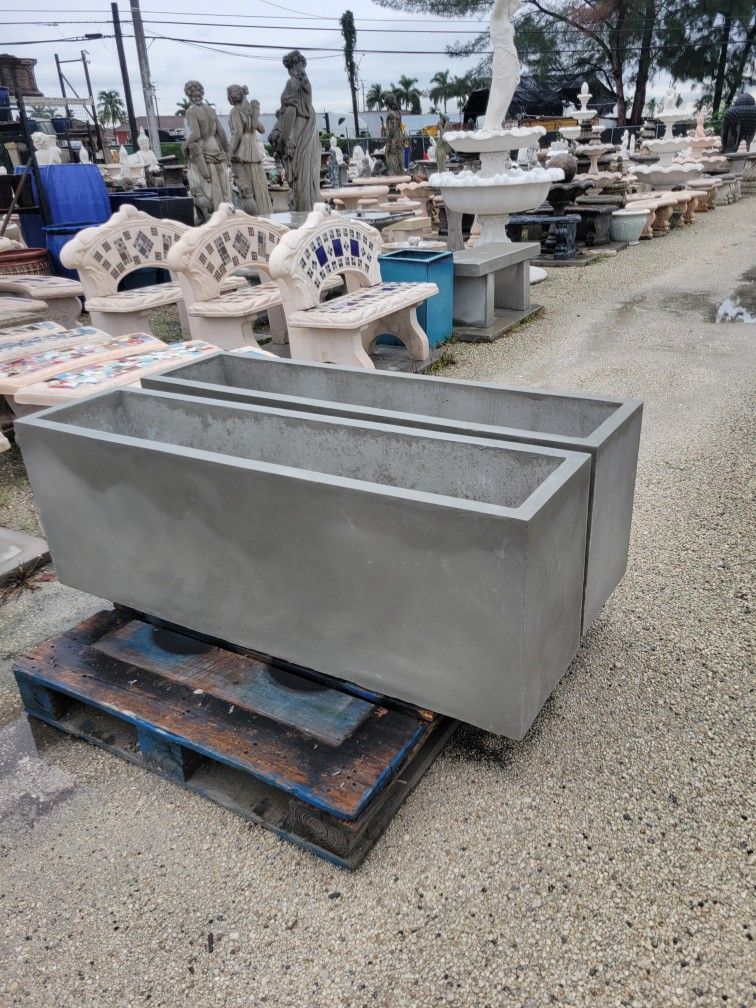 Concrete Planter 