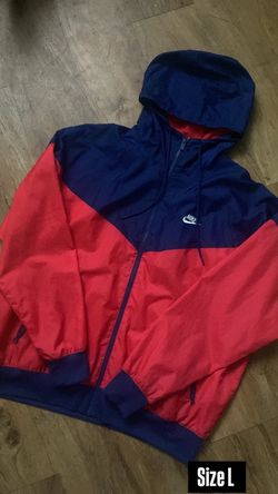 Nike windbreaker size large