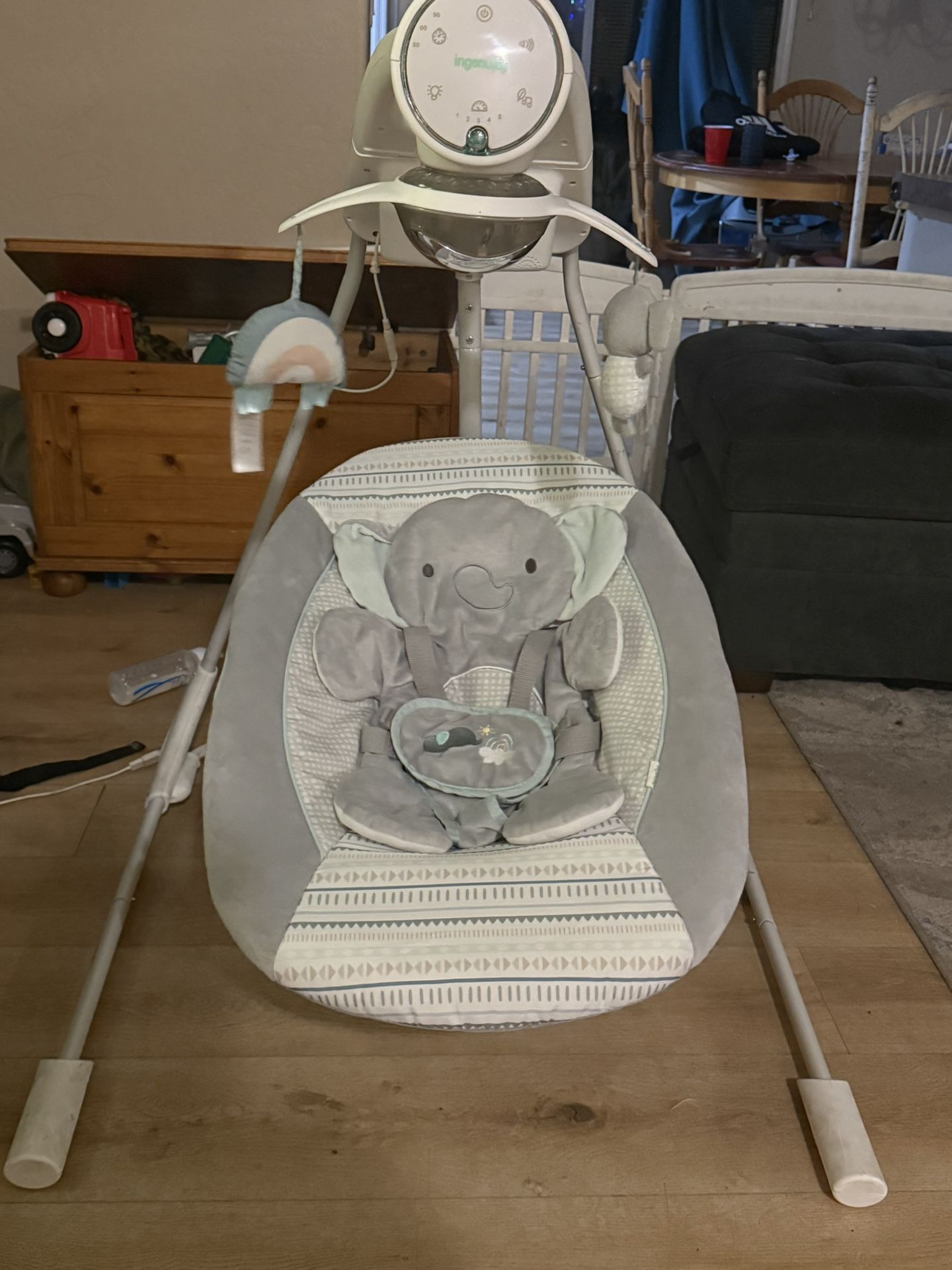 Ingenuity Inlighten Baby Swing Forest Animals