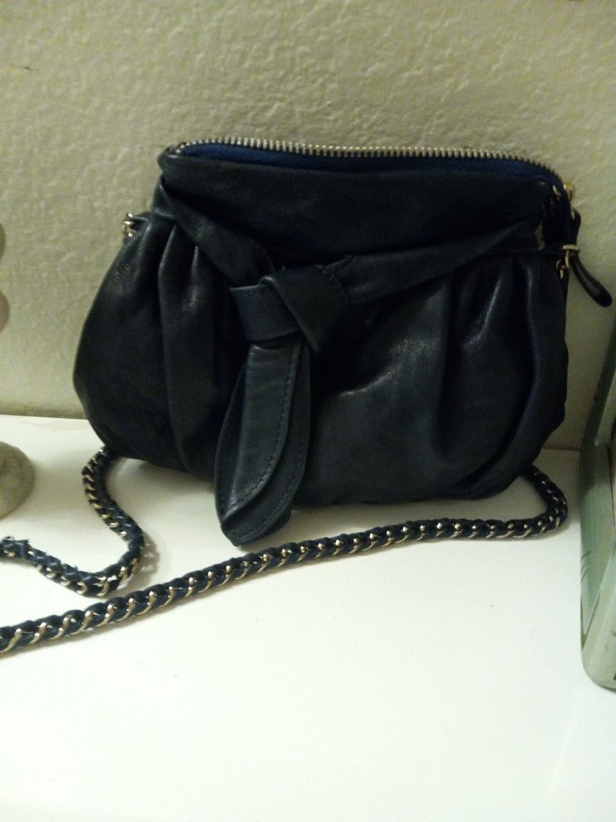 Junior D. Purse