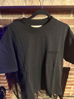 Black essential T-M