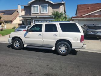 2003 Cadillac Escalade